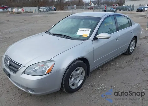 2004 Nissan Altima 2.5 S из США, поврежденный, VIN 1N4AL11D94C102832